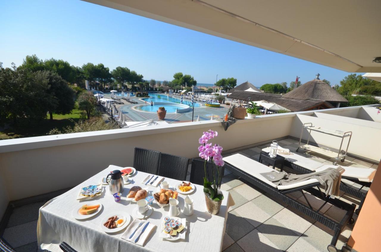 Aparthotel Holiday Hotel 4*