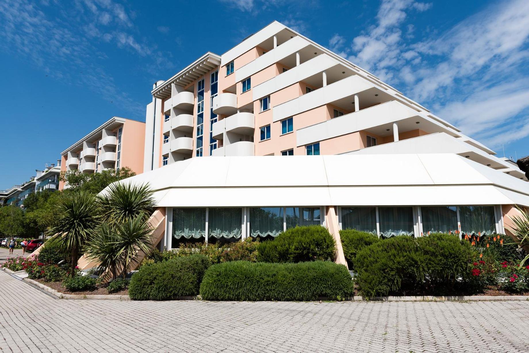 Hotel Aparthotel Holiday Bibione