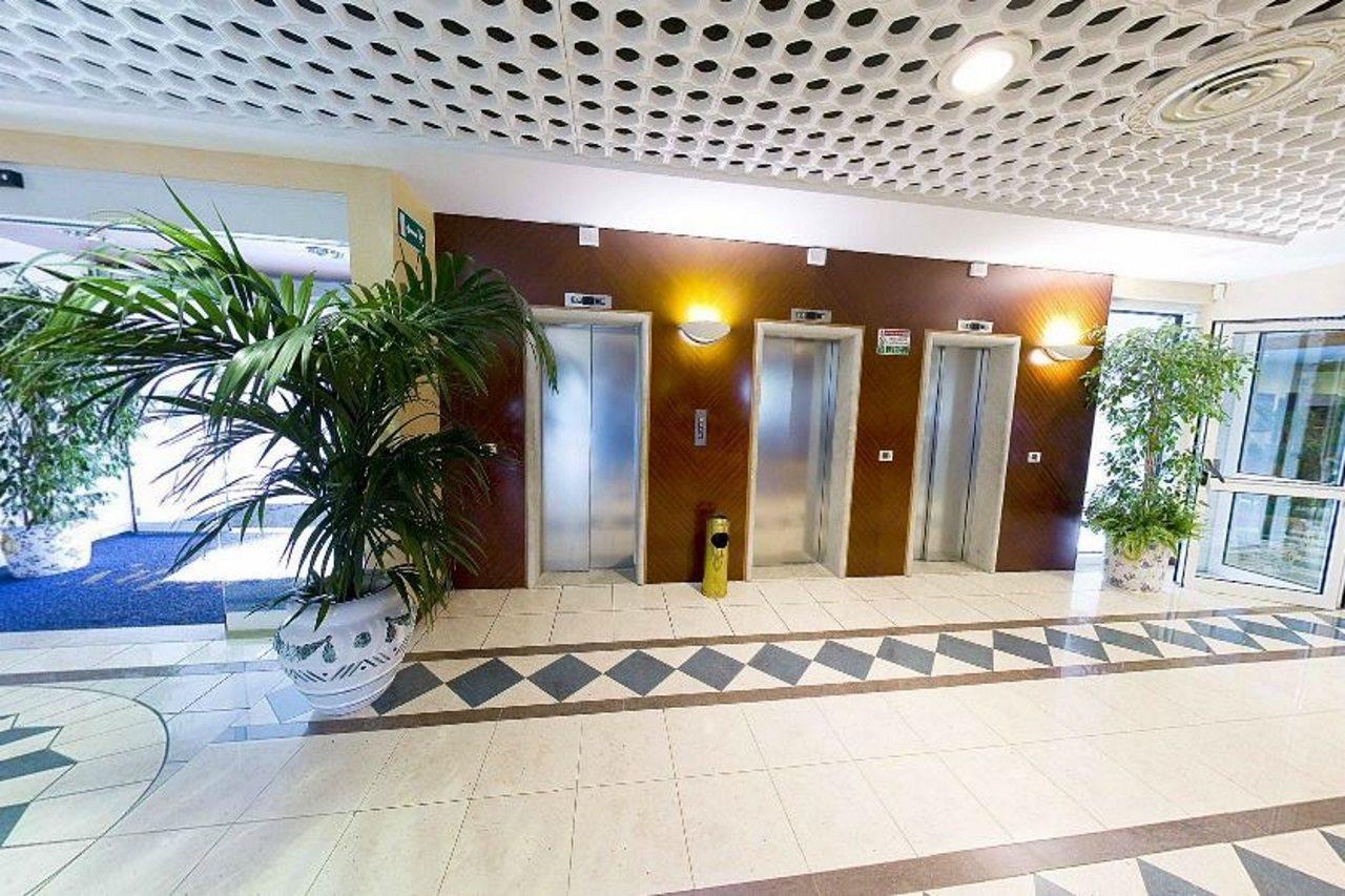 Aparthotel Holiday 4* Bibione