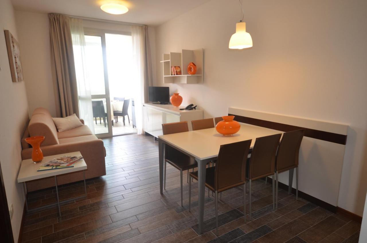 Hotel Aparthotel Holiday 4*